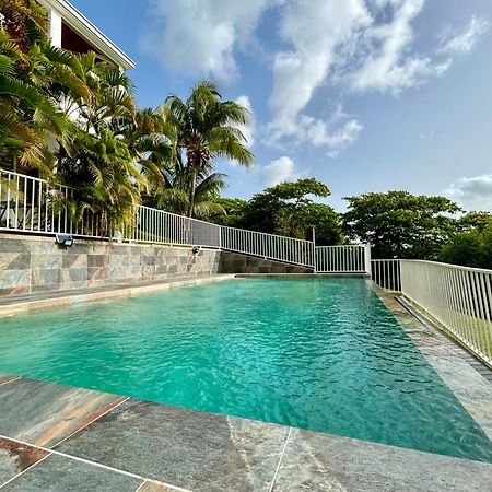 Ferienwohnung Bleu Soleil Le Morne-Vert Exterior foto